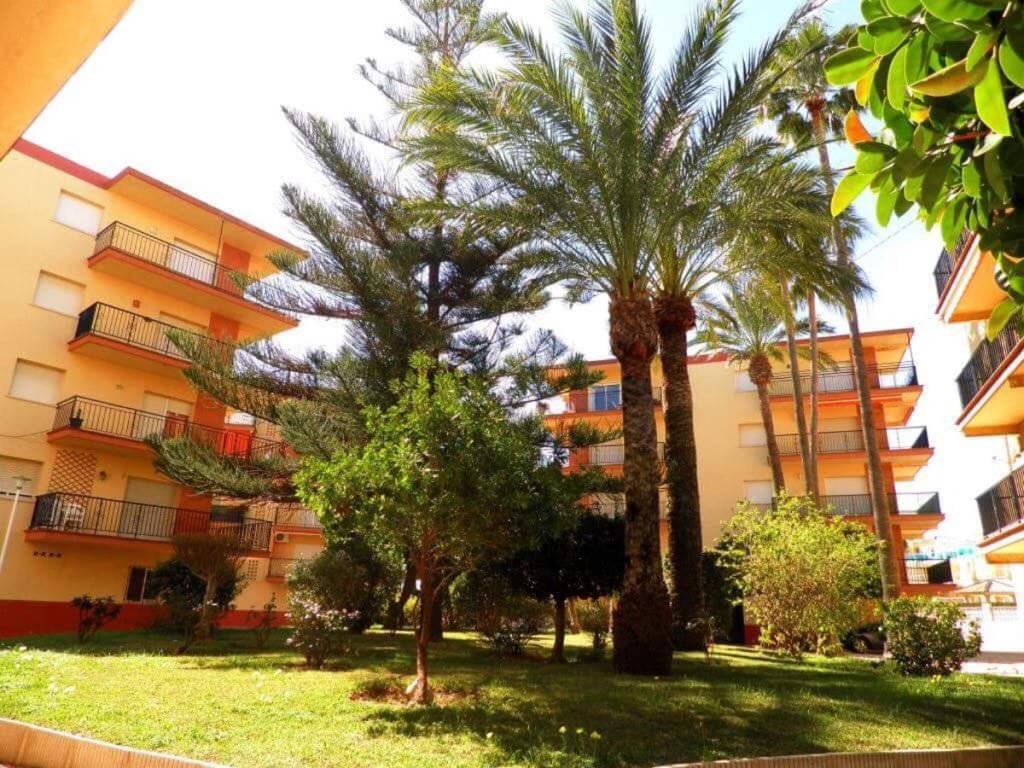 Apartman Дения Екстериор снимка